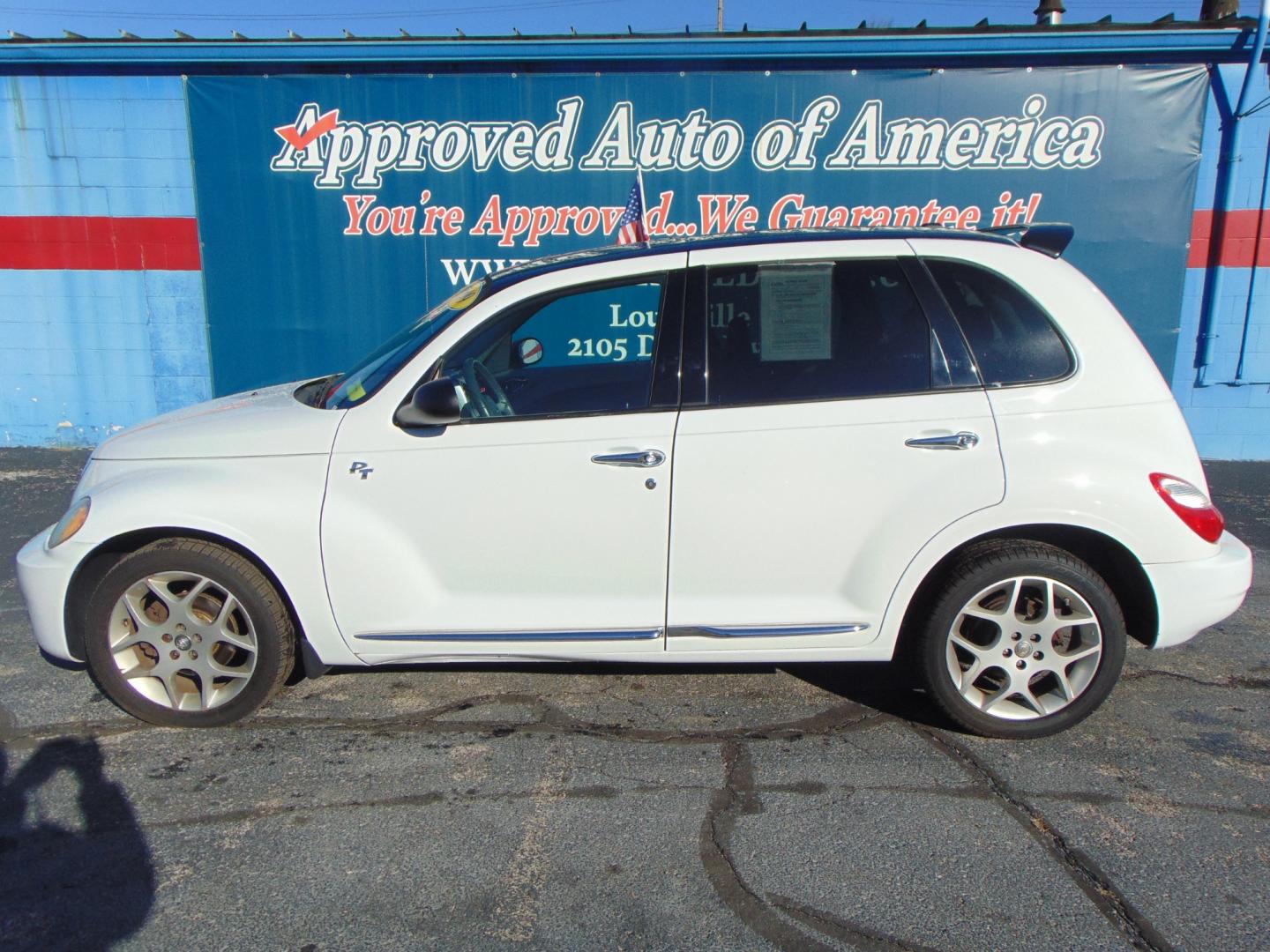 2009 White Chrysler PT Cruiser (3A8FY58949T) with an 4-Cyl 2.4 Liter engine, Automatic, 4-Spd w/Overdrive transmission, located at 2105 Dixie Hwy, Louisville, KY, 40210, (502) 772-3333, 38.220932, -85.795441 - Photo#0